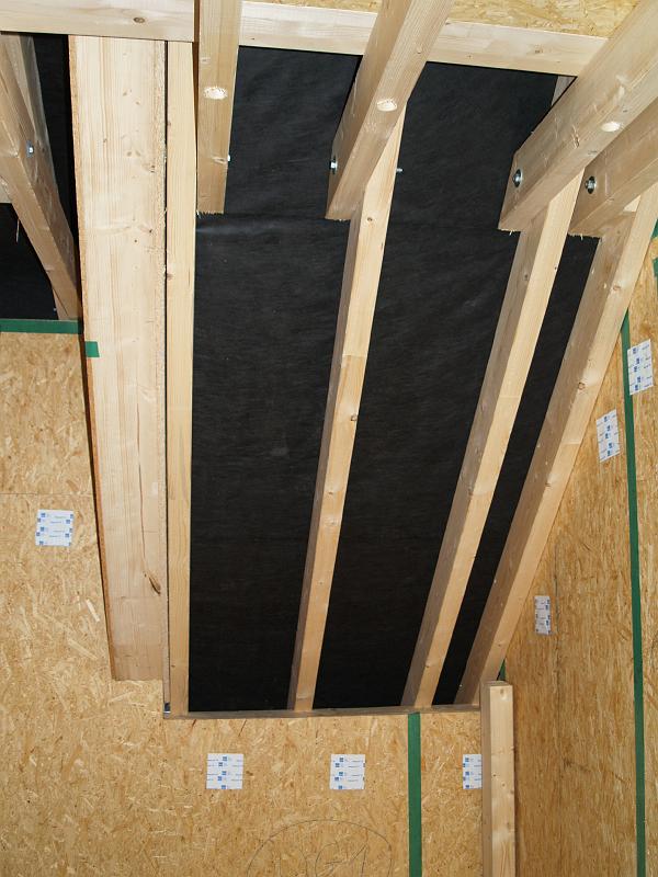 P8311354 